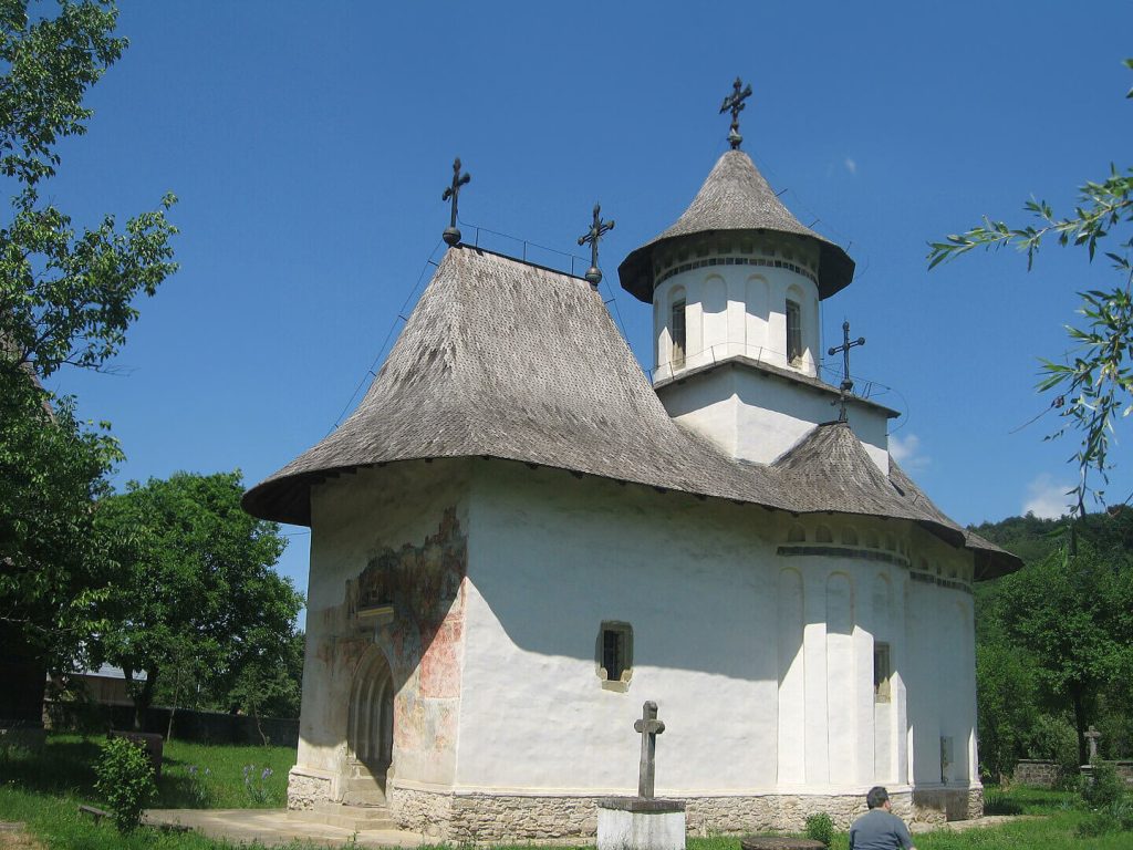 Biserica Înălțarea Sfintei Cruci din Pătrăuți Suceava